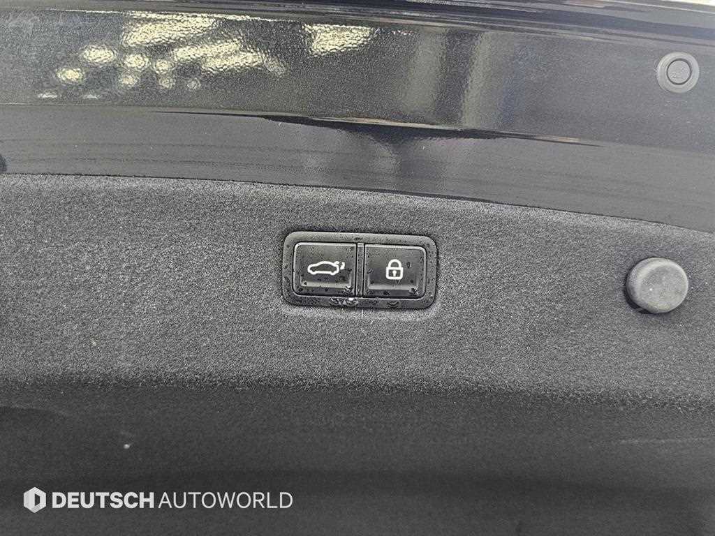 Kia K9 — photo 19