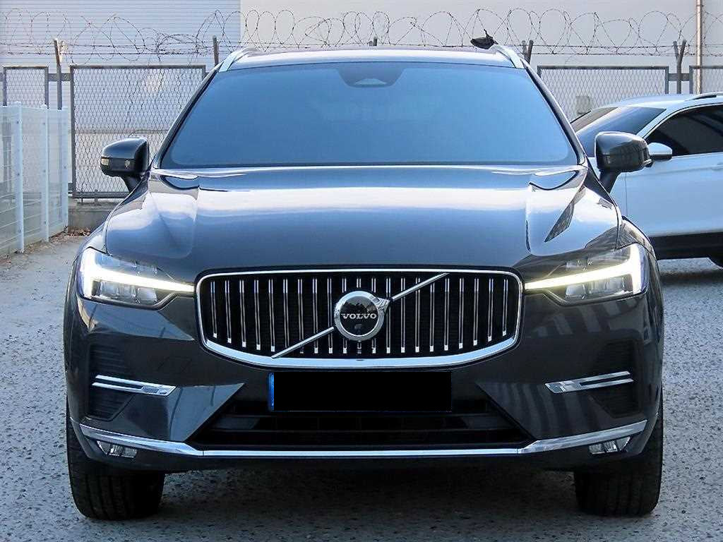 Volvo XC60 — photo 01