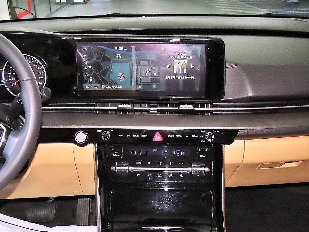 Kia Carnival — photo 11