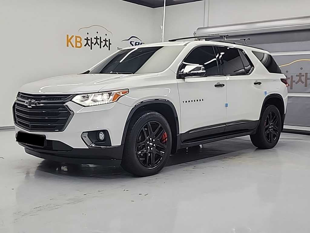 CHEVROLET Traverse — photo 01