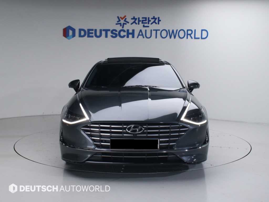Hyundai Sonata — photo 03