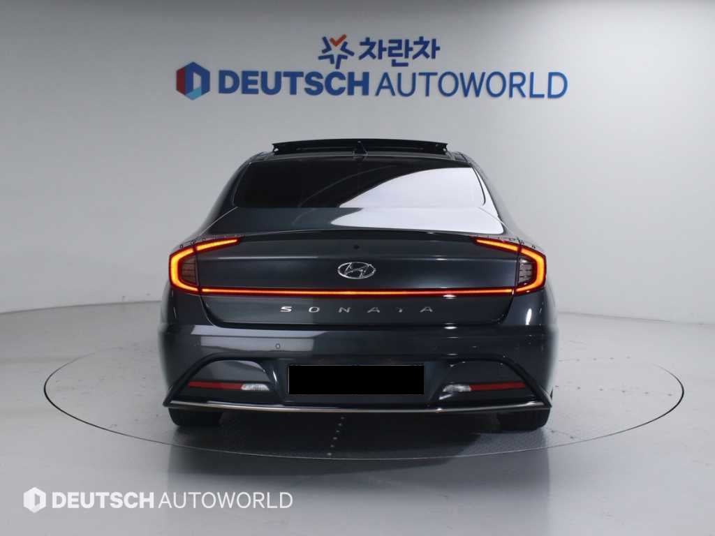 Hyundai Sonata — photo 04