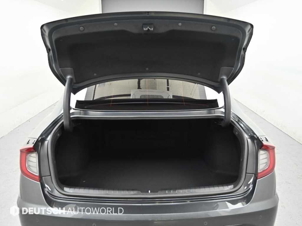Hyundai Sonata — photo 19