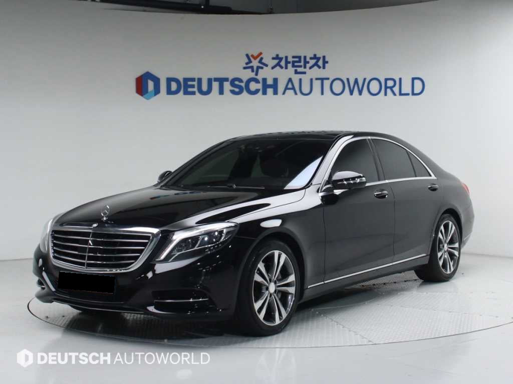 Mercedes-Benz S-Class — photo 01