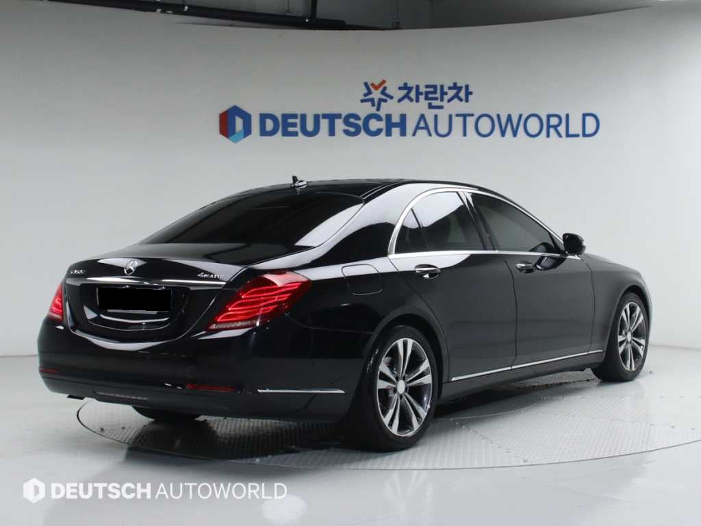 Mercedes-Benz S-Class — photo 02
