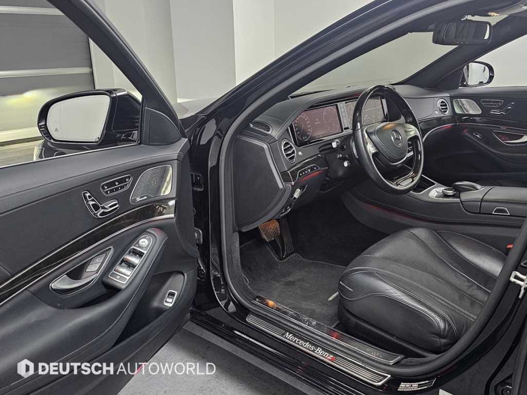 Mercedes-Benz S-Class — photo 11