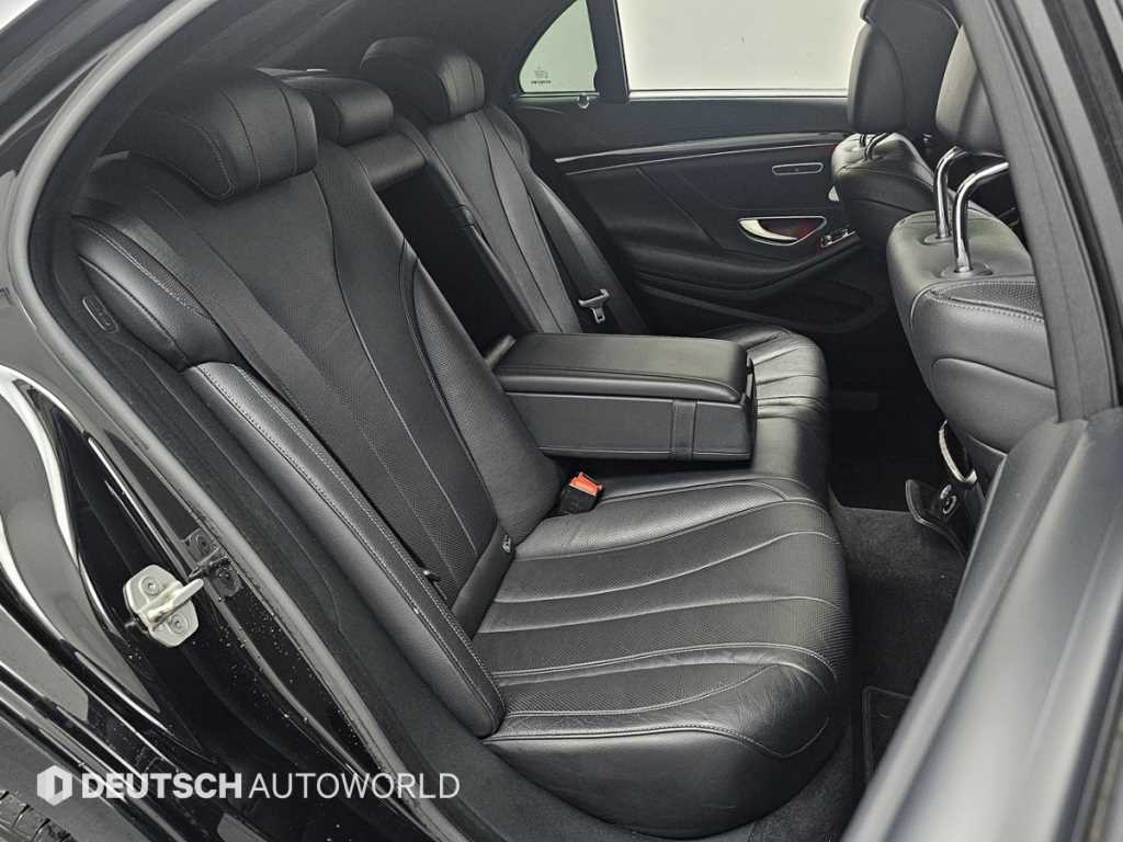 Mercedes-Benz S-Class — photo 12