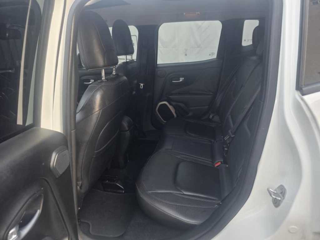 Jeep Renegade — photo 05