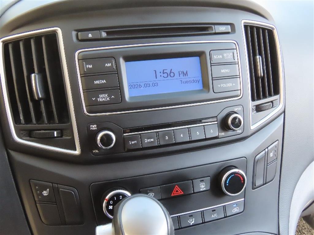 Hyundai Starex — photo 07
