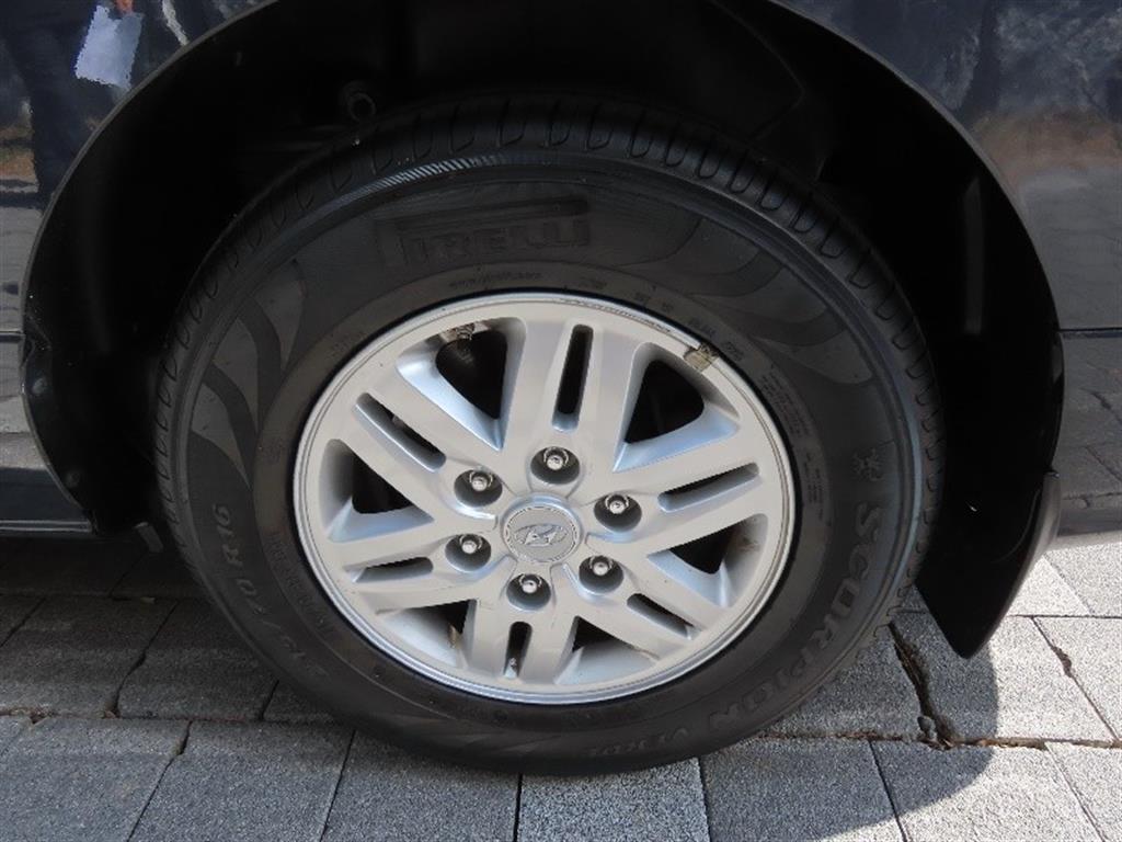Hyundai Starex — photo 18