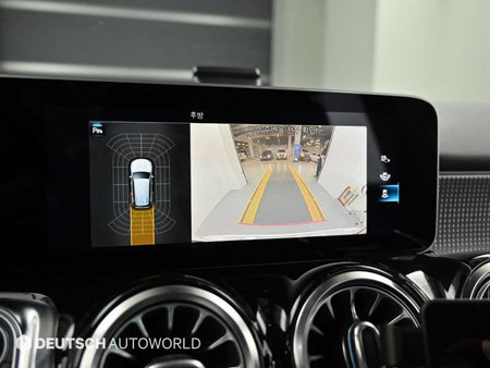 Mercedes-Benz GLB-Class — photo 15