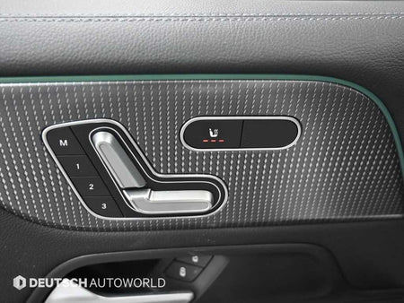 Mercedes-Benz GLB-Class — photo 17