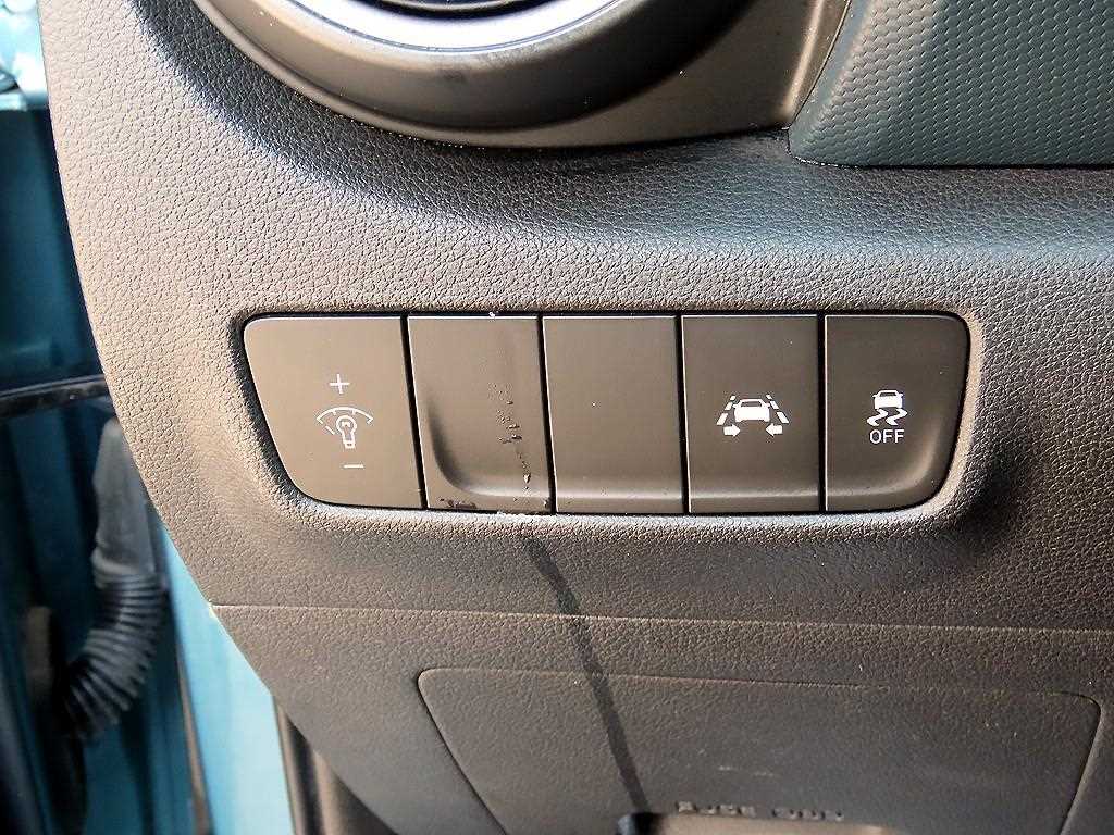 Hyundai Kona — photo 12