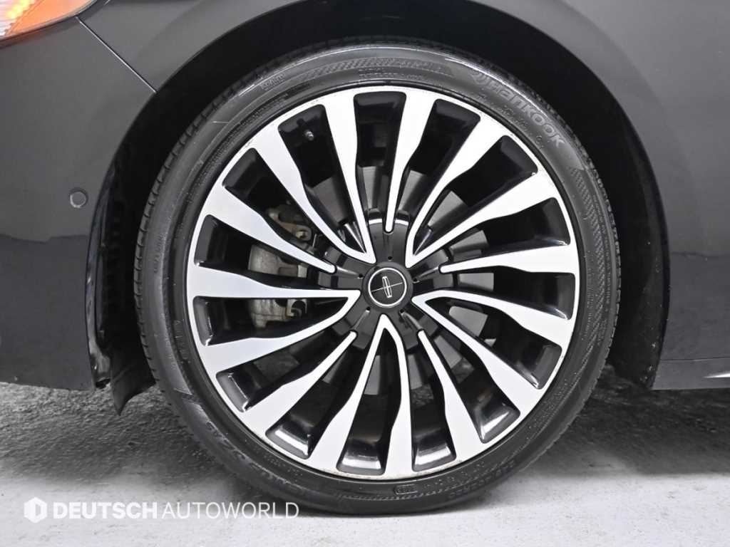 Lincoln Continental — photo 05