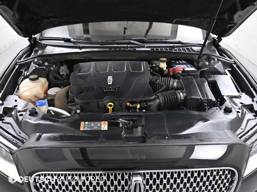 Lincoln Continental — photo 06
