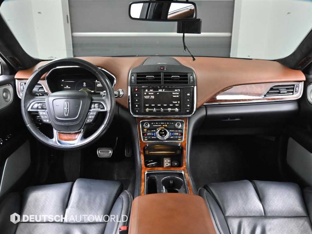 Lincoln Continental — photo 07