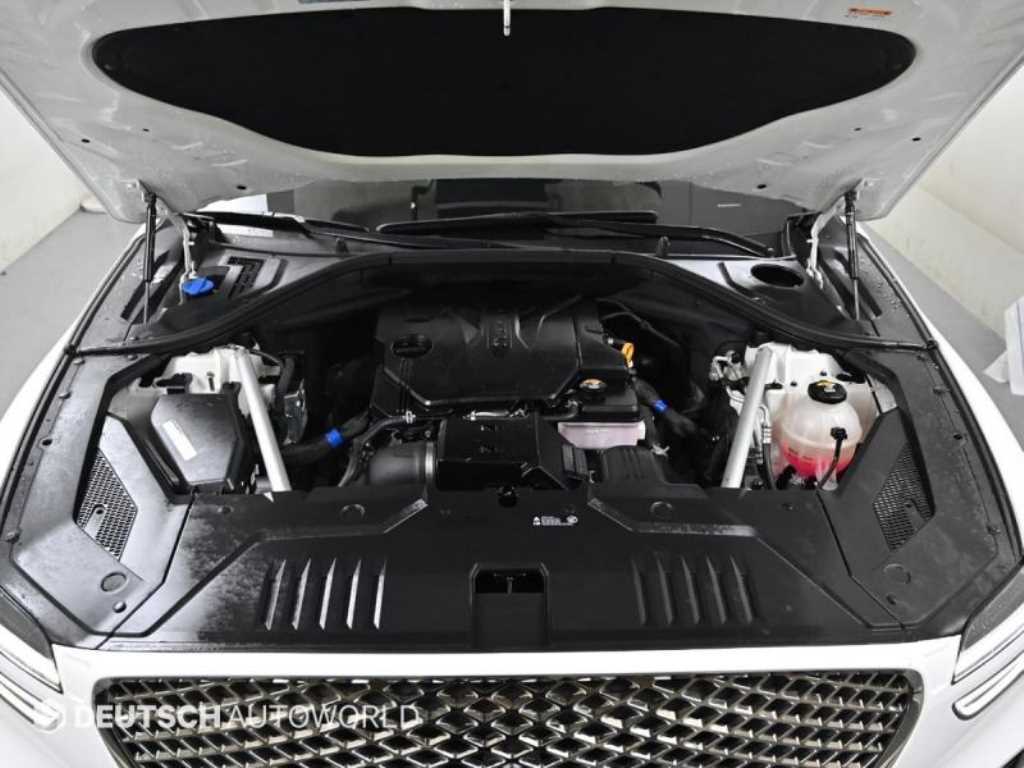 Genesis GV70 — photo 06