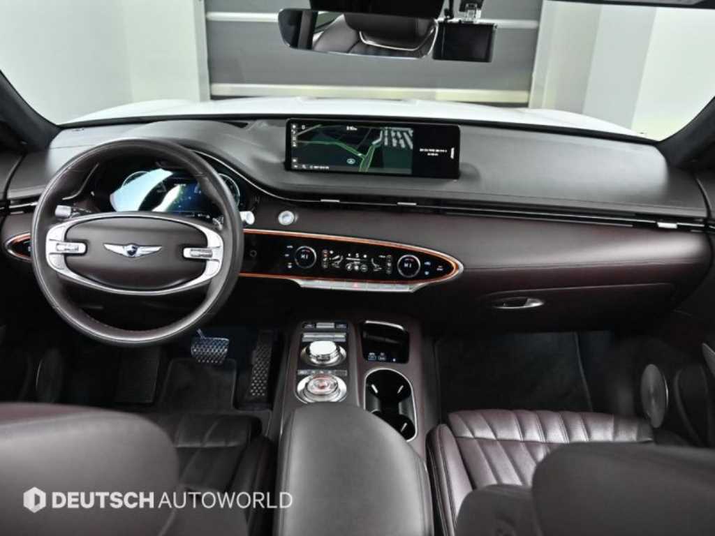 Genesis GV70 — photo 07