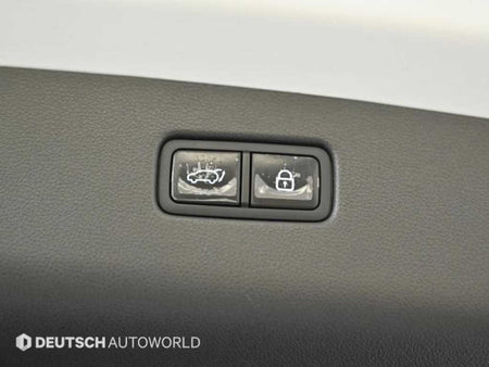 Genesis GV70 — photo 20