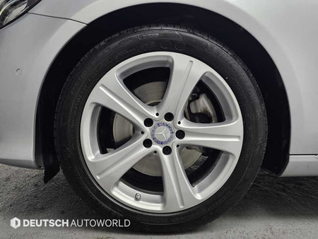 Mercedes-Benz E-Class — photo 05
