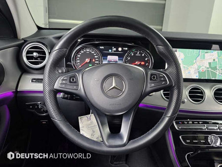 Mercedes-Benz E-Class — photo 13