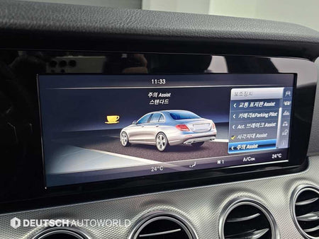 Mercedes-Benz E-Class — photo 17