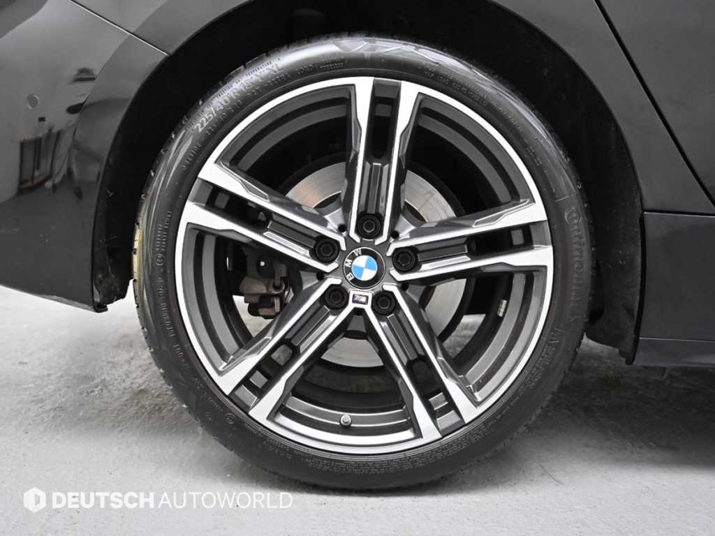 BMW 1-Series — photo 19