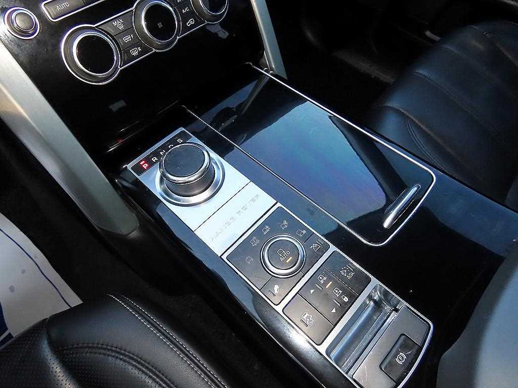 Land Rover Range Rover — photo 10