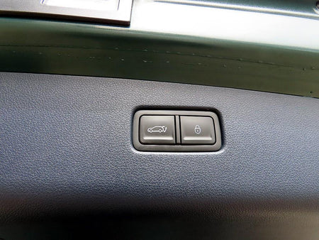 Genesis GV70 — photo 14