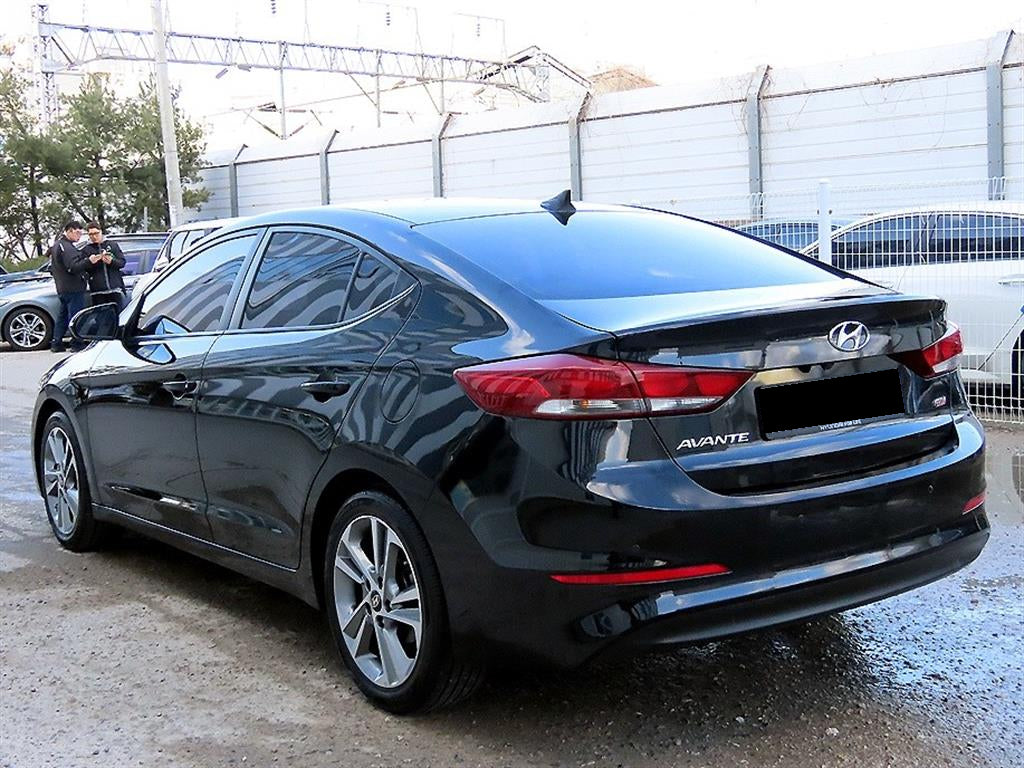Hyundai AVANTE — photo 03