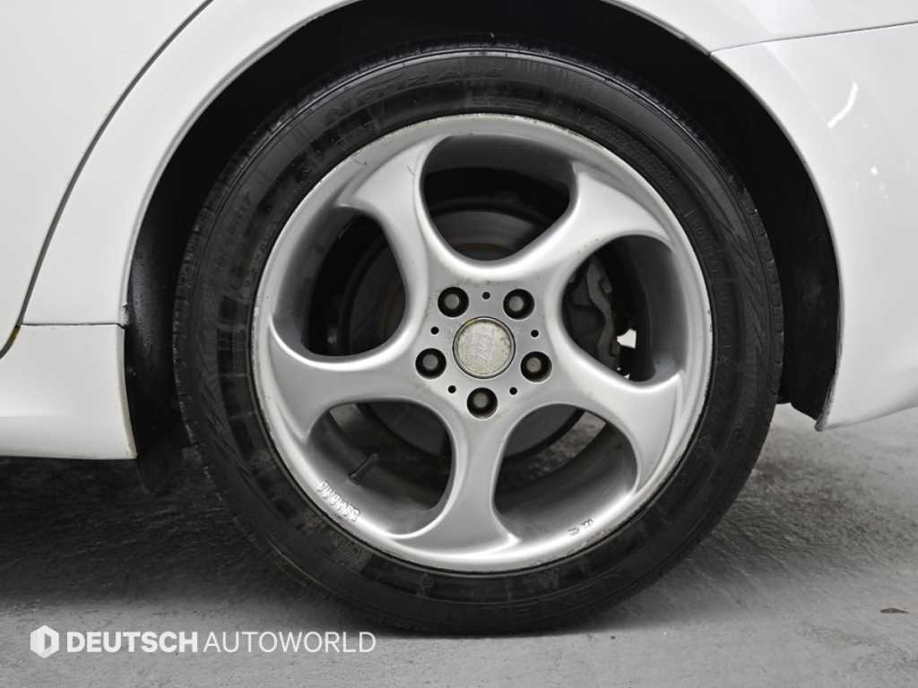Lexus IS — photo 05
