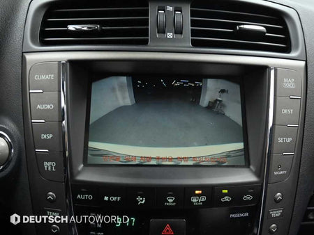 Lexus IS — photo 15