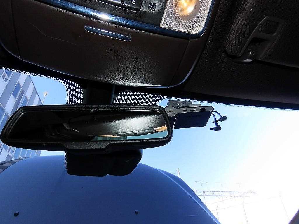 Jeep Cherokee — photo 15
