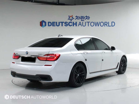 BMW 7-Series — photo 02