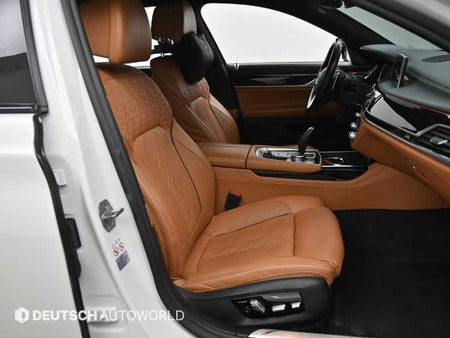 BMW 7-Series — photo 10