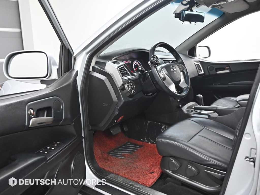 KGM KORANDO — photo 11