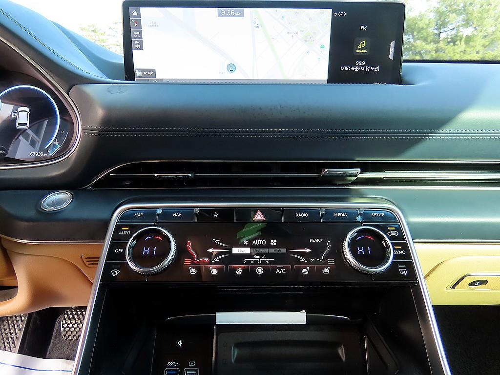 Genesis GV80 — photo 13