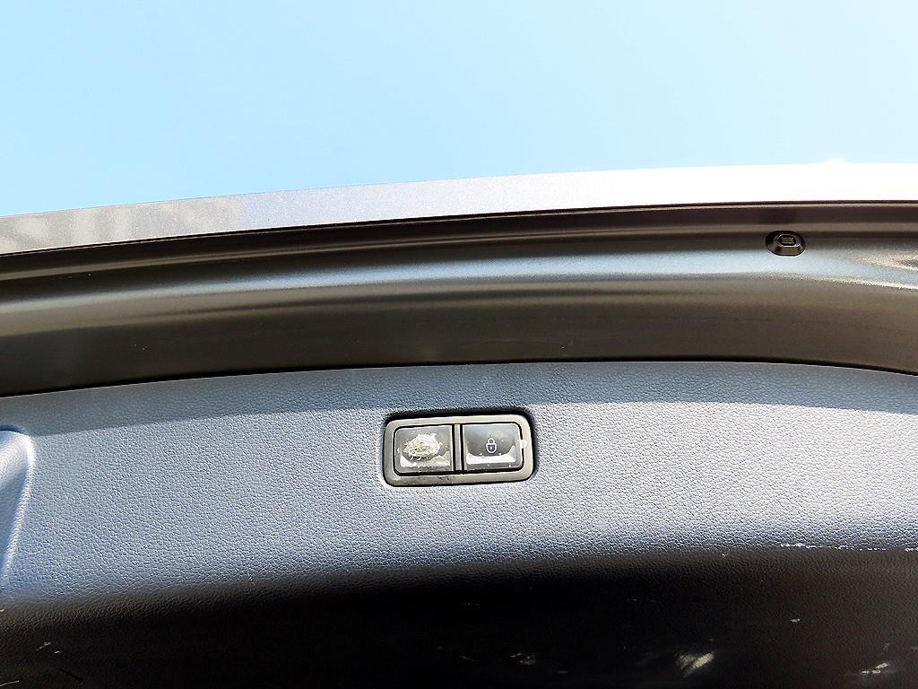 Genesis GV80 — photo 16