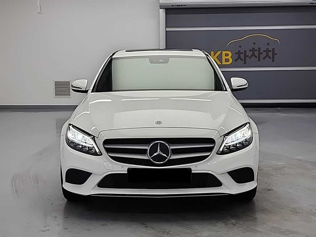 Mercedes-Benz C-Class — photo 01