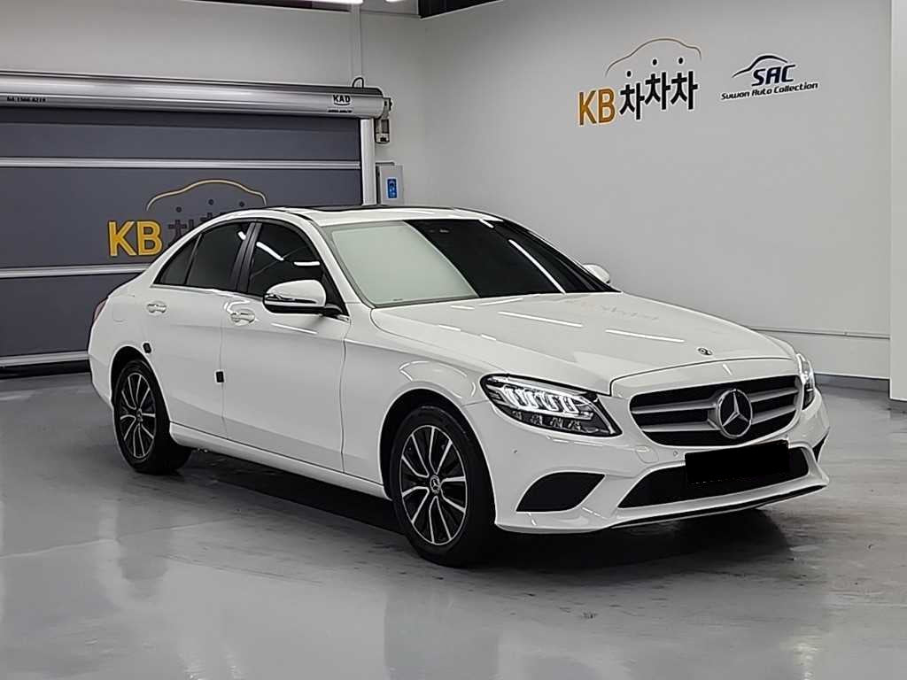 Mercedes-Benz C-Class — photo 04