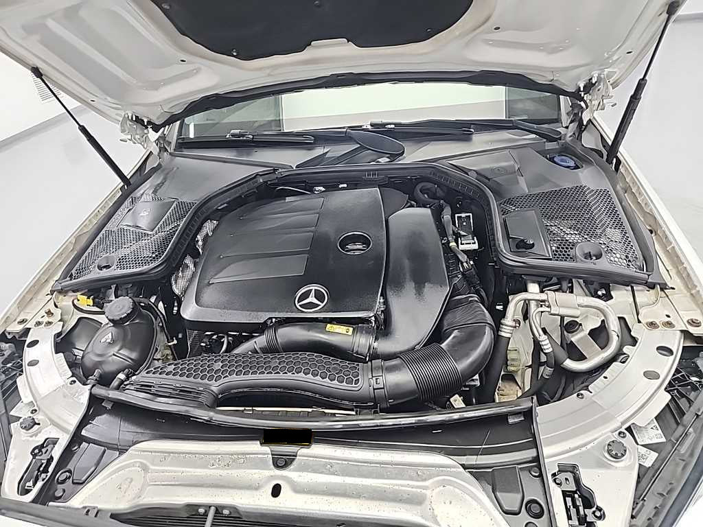 Mercedes-Benz C-Class — photo 05