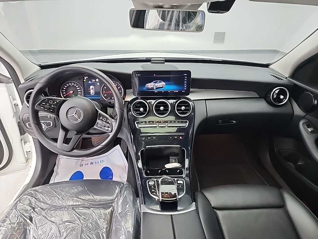 Mercedes-Benz C-Class — photo 07