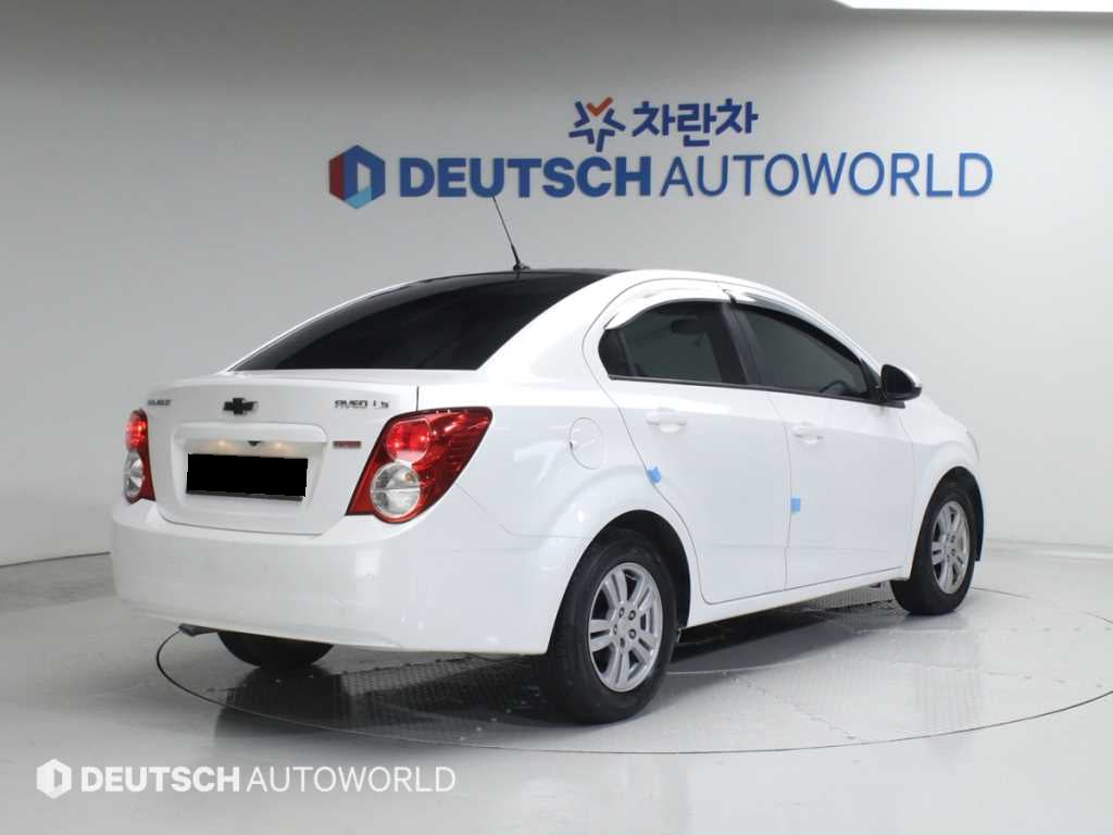 CHEVROLET Aveo — photo 02
