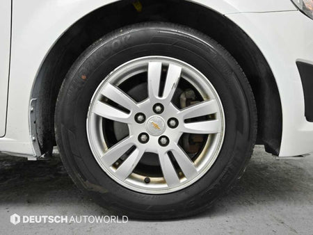 CHEVROLET Aveo — photo 05