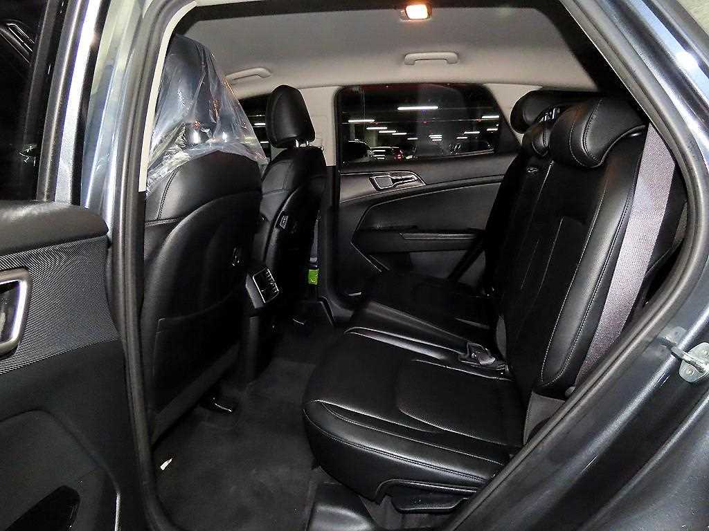 Kia Sportage — photo 07