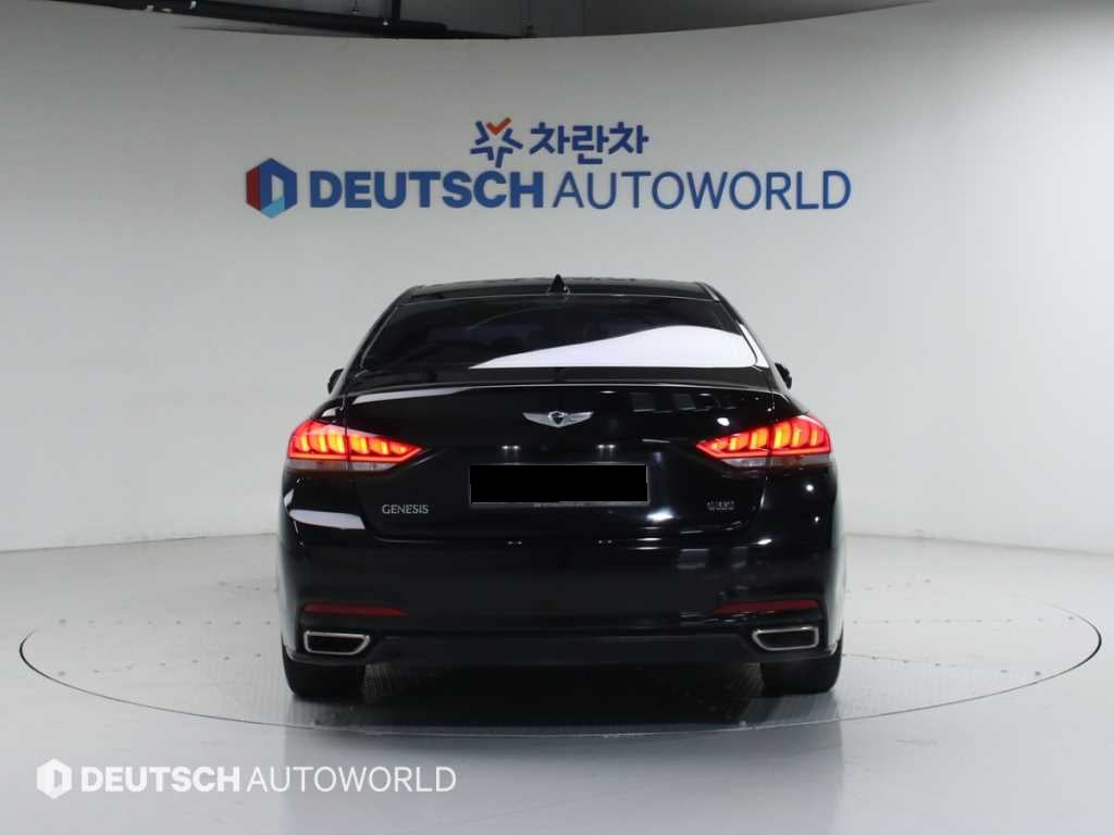 Hyundai Genesis — photo 04
