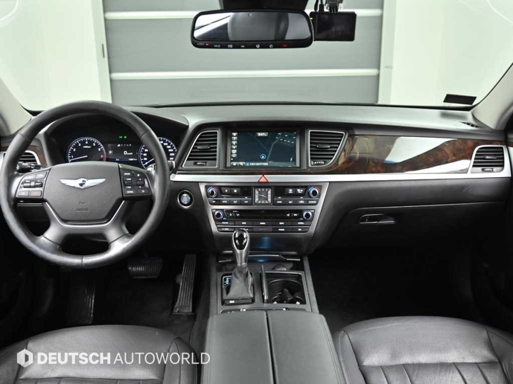 Hyundai Genesis — photo 07