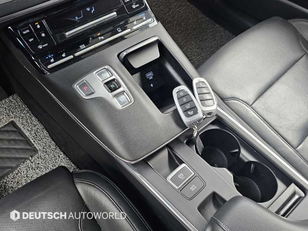 Hyundai Grandeur — photo 11