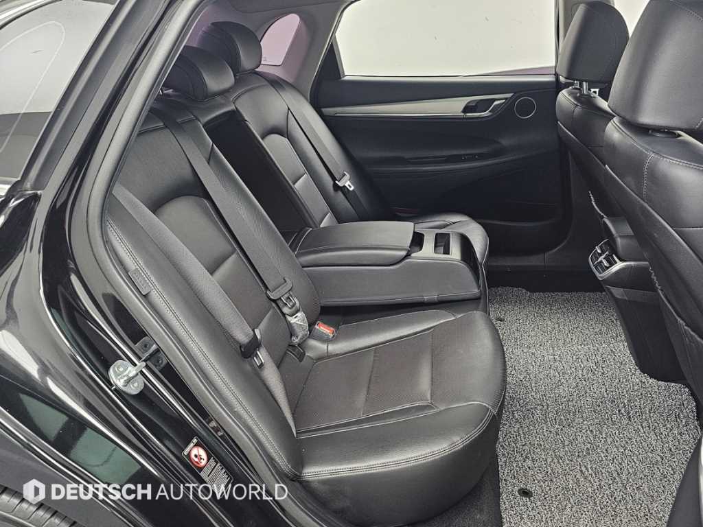 Hyundai Grandeur — photo 14