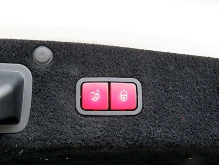 Mercedes-Benz S-Class — photo 16